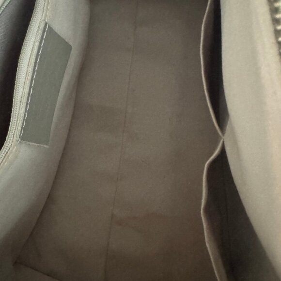 Taupe purse, crossbody strap included - Picture 3 of 4